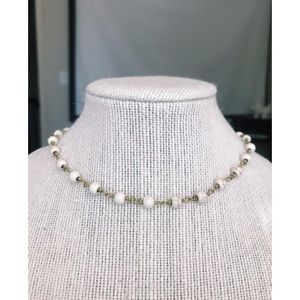 WHITE BEADED CHOKER